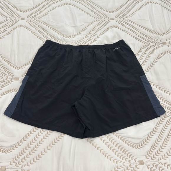 Nike Dri-Fit Men’s Shorts - Picture 8 of 12